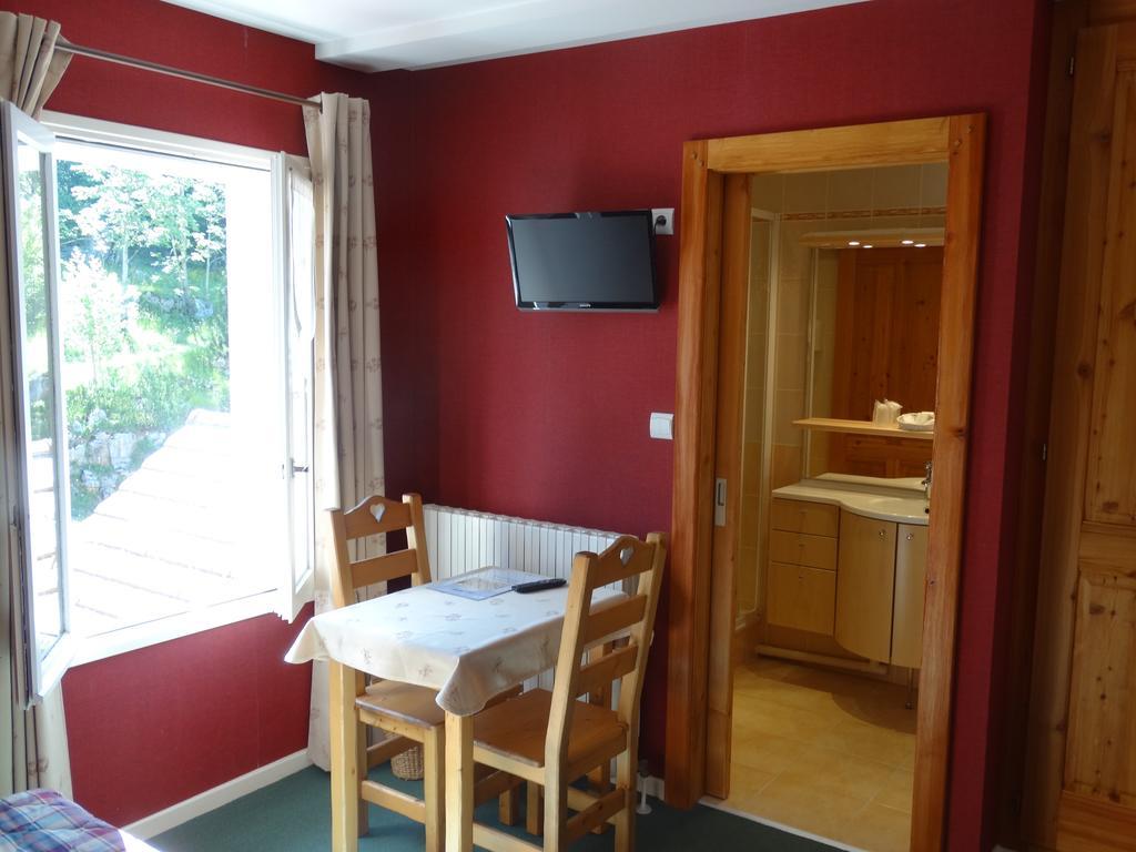 Hotel Du Col De La Machine Saint-Jean-en-Royans Kamer foto