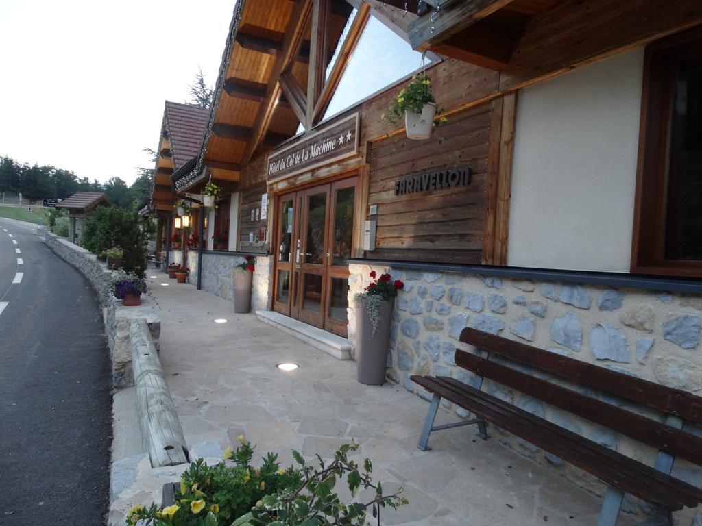 Hotel Du Col De La Machine Saint-Jean-en-Royans Buitenkant foto